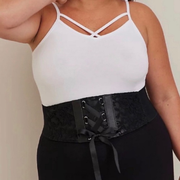 🆕 Black Lace Ribbon Corset Waist Stretch Belt 3 3X 22 24 NWT Torrid New! - Picture 2 of 6